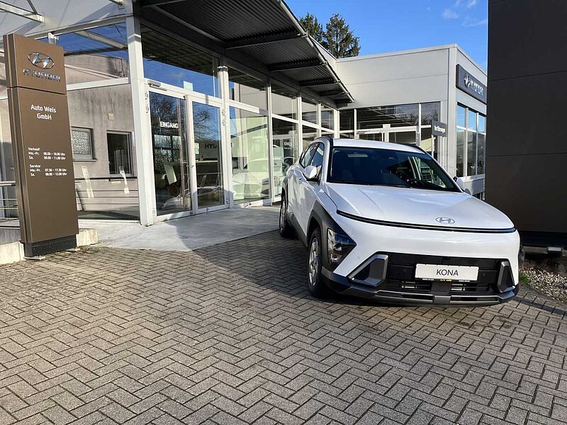 Hyundai Kona Trend Automatik 1.6i 138PS el. Heckklappe + 360 Grad Kamera Trend Automatik 1.6i 138PS el. Heckklappe + 360 Grad Kamera