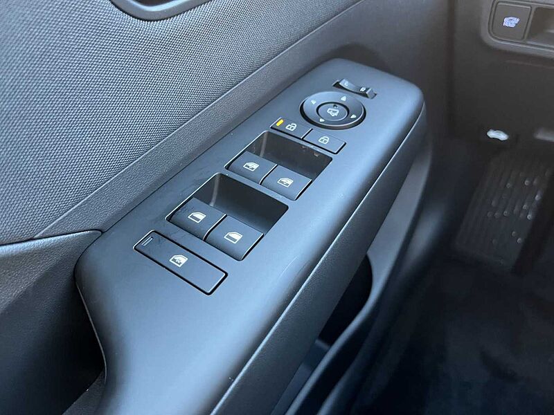 Hyundai Kona Trend Automatik 1.6i 138PS el. Heckklappe + 360 Grad Kamera Trend Automatik 1.6i 138PS el. Heckklappe + 360 Grad Kamera