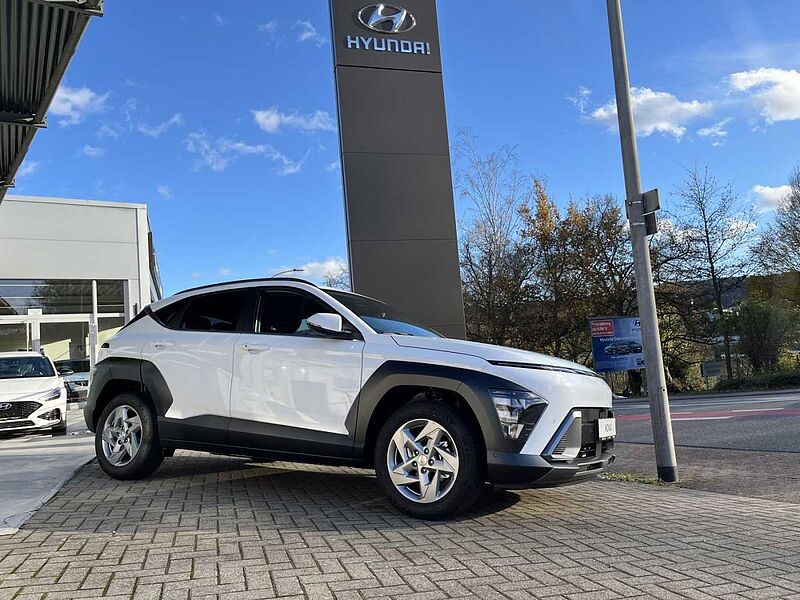 Hyundai Kona Trend Automatik 1.6i 138PS el. Heckklappe + 360 Grad Kamera Trend Automatik 1.6i 138PS el. Heckklappe + 360 Grad Kamera