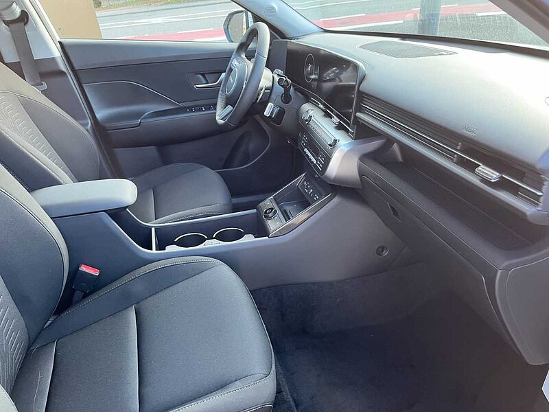 Hyundai Kona Trend Automatik 1.6i 138PS el. Heckklappe + 360 Grad Kamera Trend Automatik 1.6i 138PS el. Heckklappe + 360 Grad Kamera