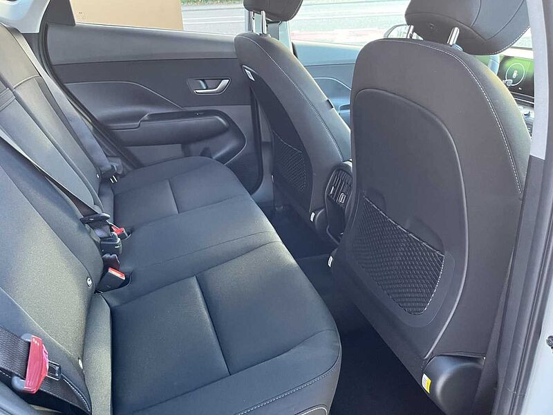 Hyundai Kona Trend Automatik 1.6i 138PS el. Heckklappe + 360 Grad Kamera Trend Automatik 1.6i 138PS el. Heckklappe + 360 Grad Kamera