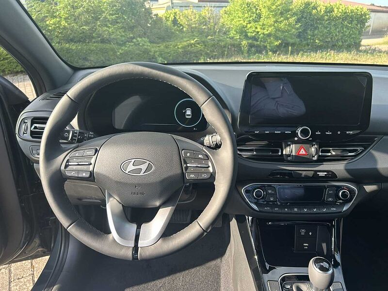 Hyundai i30 cw ADVANTAGE AUTOMATIK !! ! ADVANTAGE AUTOMATIK !! !