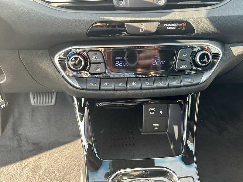 Hyundai i30 cw ADVANTAGE AUTOMATIK !! ! ADVANTAGE AUTOMATIK !! !
