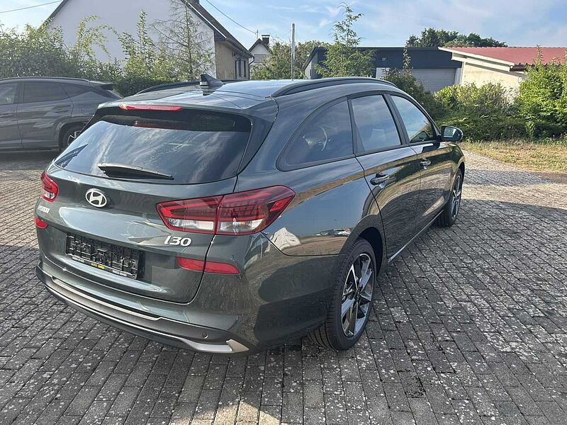 Hyundai i30 cw ADVANTAGE AUTOMATIK !! ! ADVANTAGE AUTOMATIK !! !