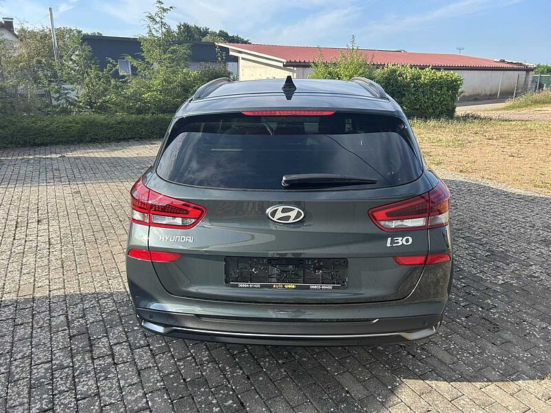 Hyundai i30 cw ADVANTAGE AUTOMATIK !! ! ADVANTAGE AUTOMATIK !! !