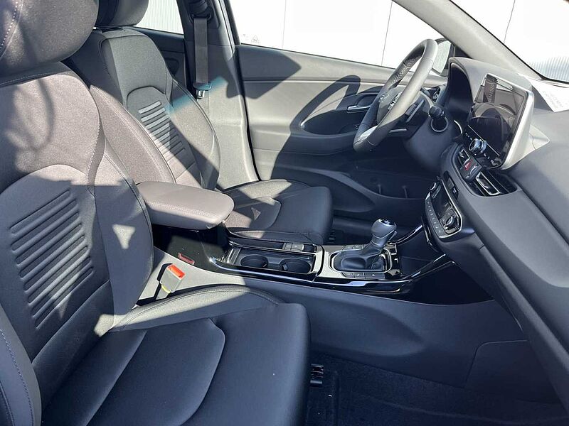 Hyundai i30 ADVANTAGE PLUS TOTWINKEL+SMART-KEY